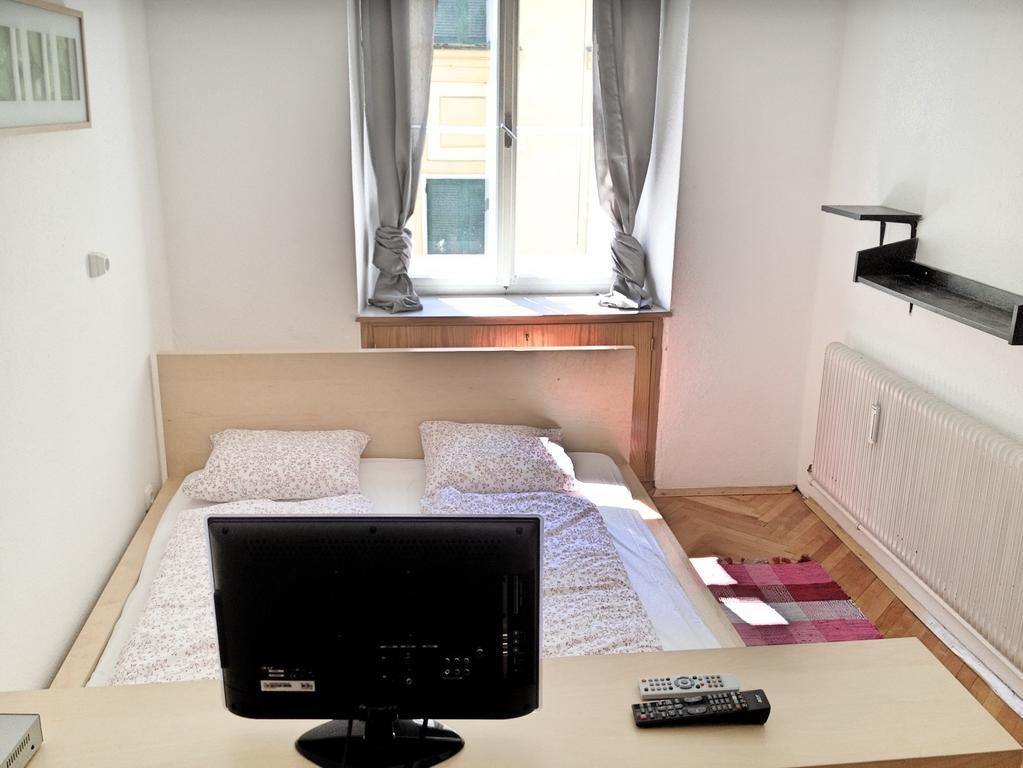 Apartment Jakominiplatz Грац Номер фото
