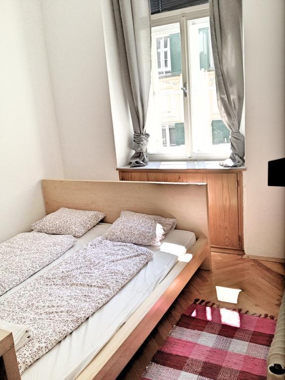 Apartment Jakominiplatz Грац Номер фото